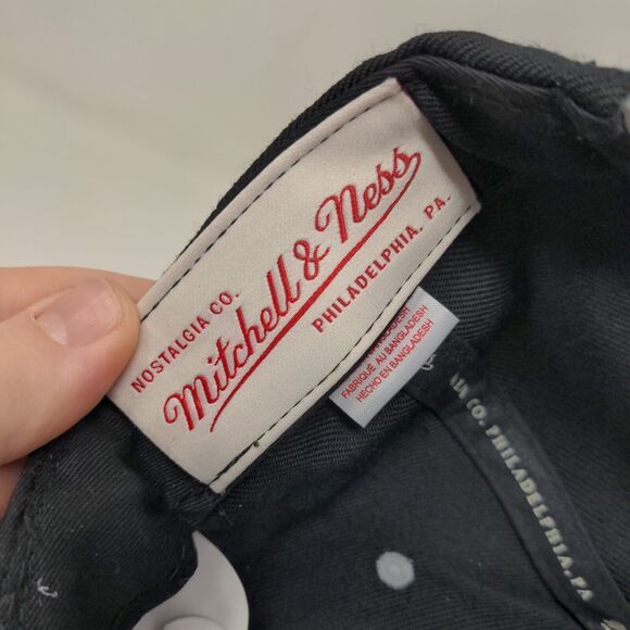 Mitchell & Ness Men's Snapback Hat Black Brooklyn Nets Embroidered Logo - Picture 8 of 9